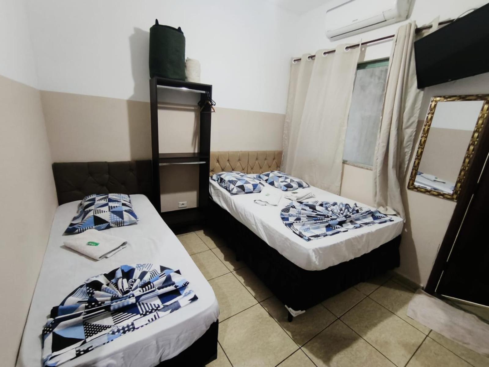 Hotel Mae Rainha Aparecida  Bagian luar foto