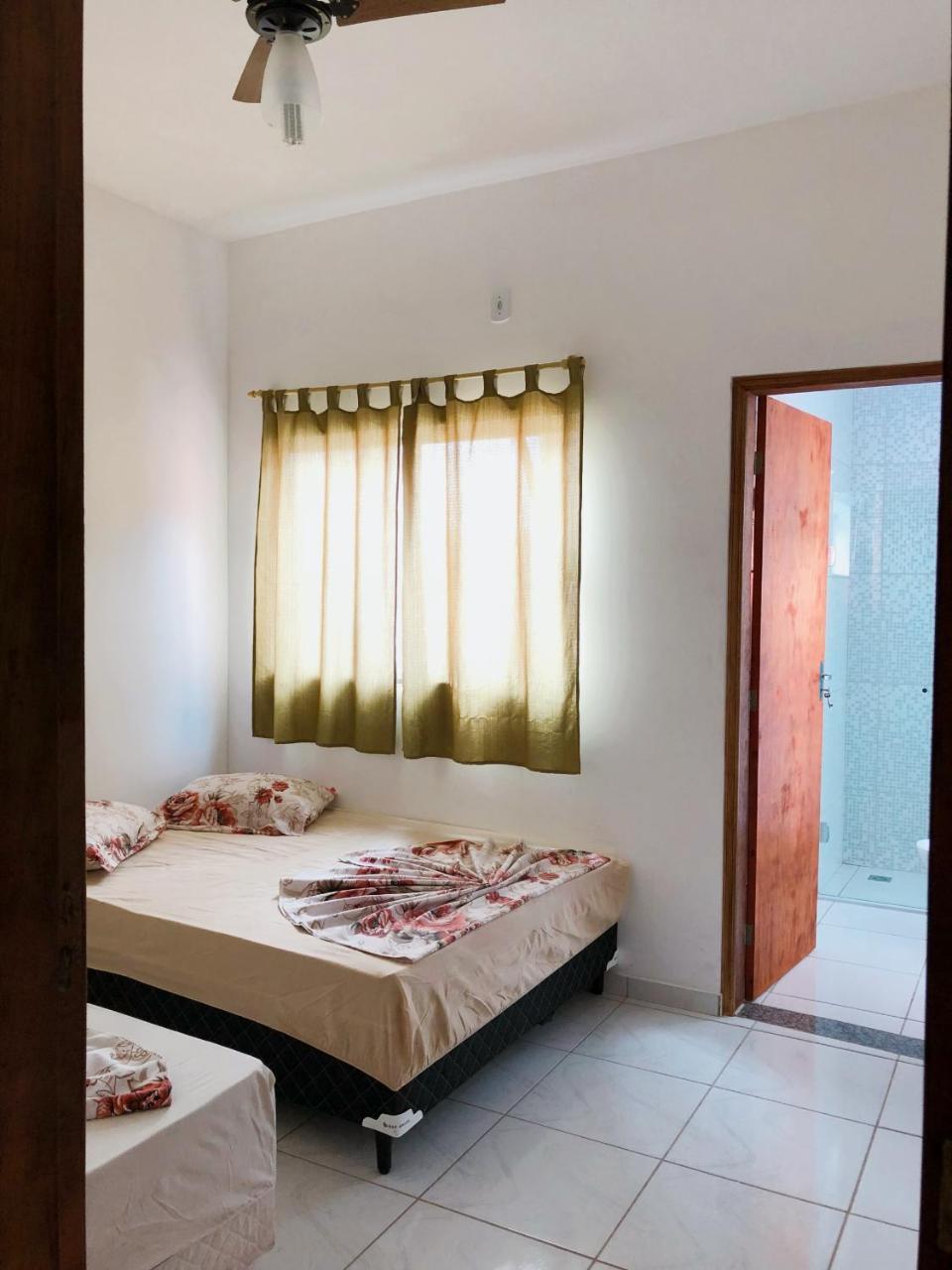 Hotel Mae Rainha Aparecida  Bagian luar foto